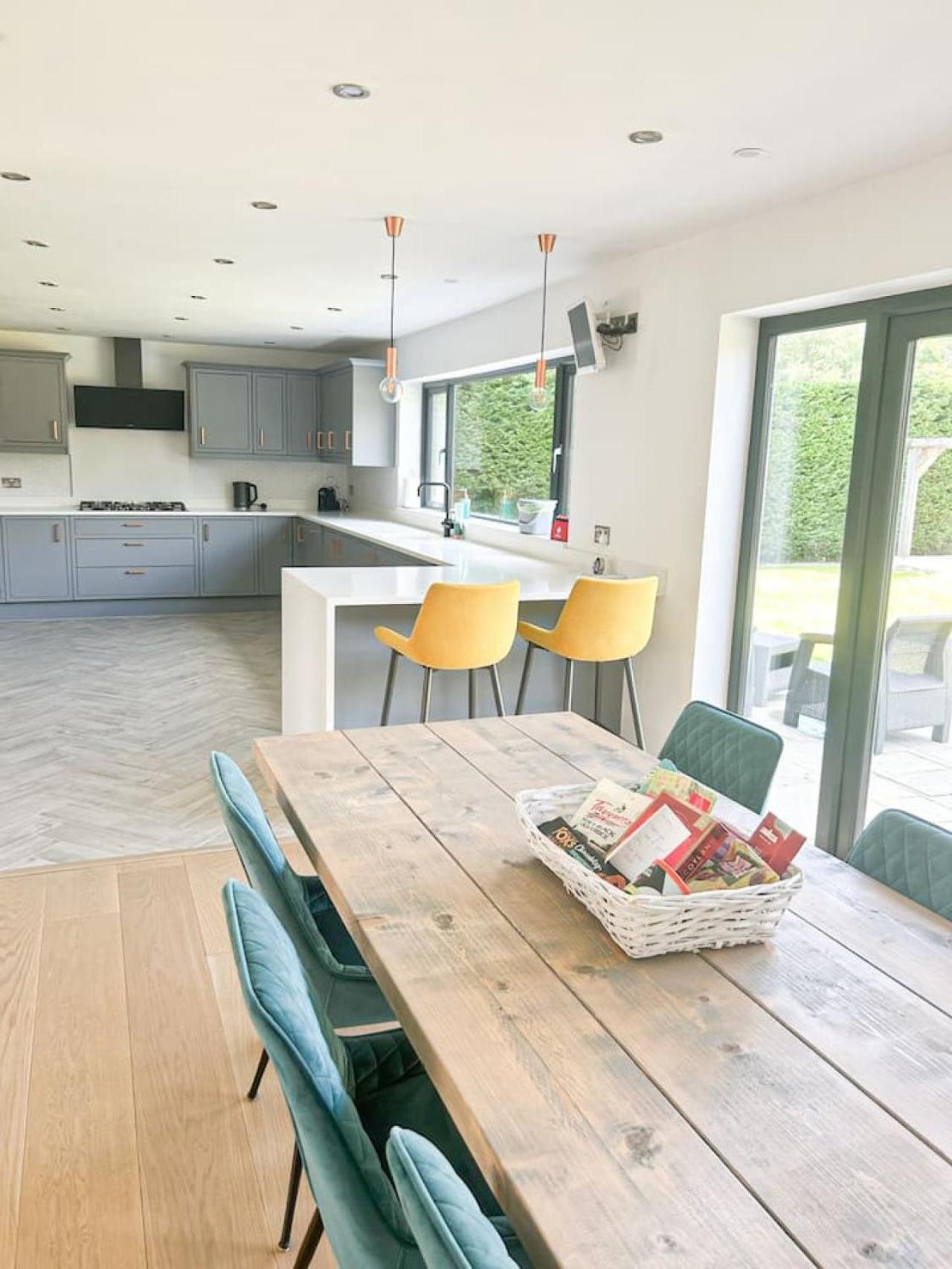 Luxe 5 Bed House In Guildford. Morden Amenities Villa Normandy Eksteriør billede